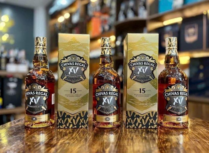 Rượu Mạnh Chivas Regal XV (40%)